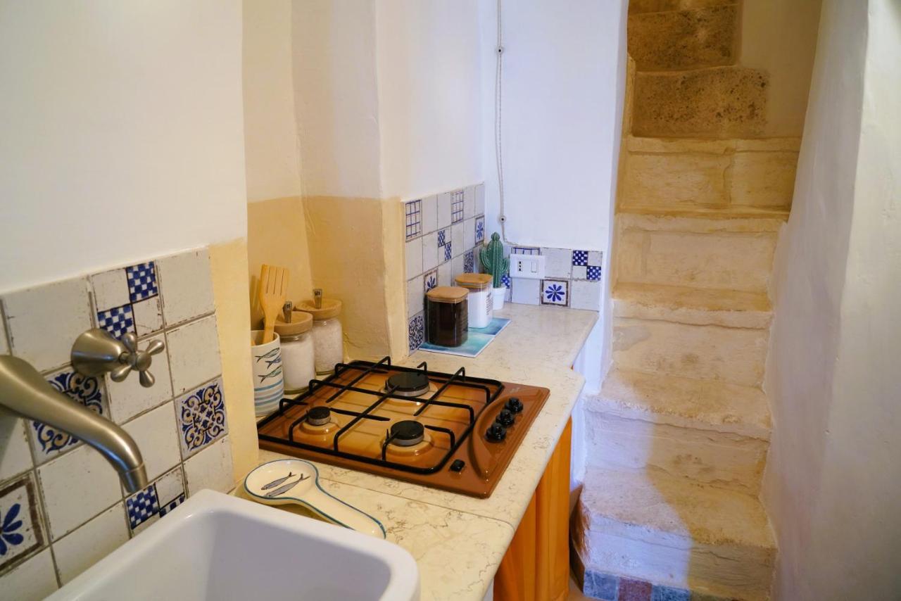 Domus Magistri - A Pochi Passi Dal Centro Storico Ostuni Exterior foto