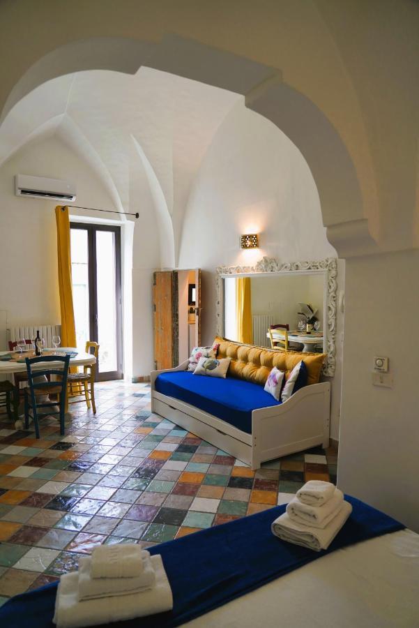 Domus Magistri - A Pochi Passi Dal Centro Storico Ostuni Exterior foto