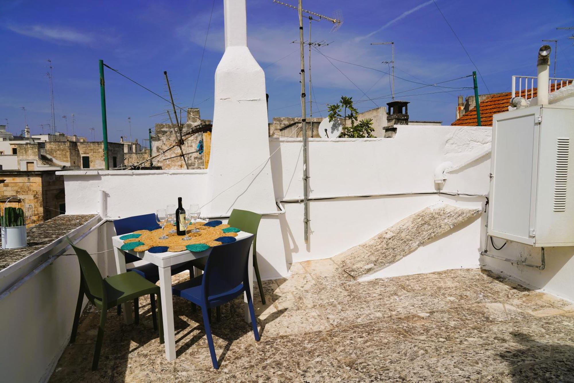 Domus Magistri - A Pochi Passi Dal Centro Storico Ostuni Exterior foto