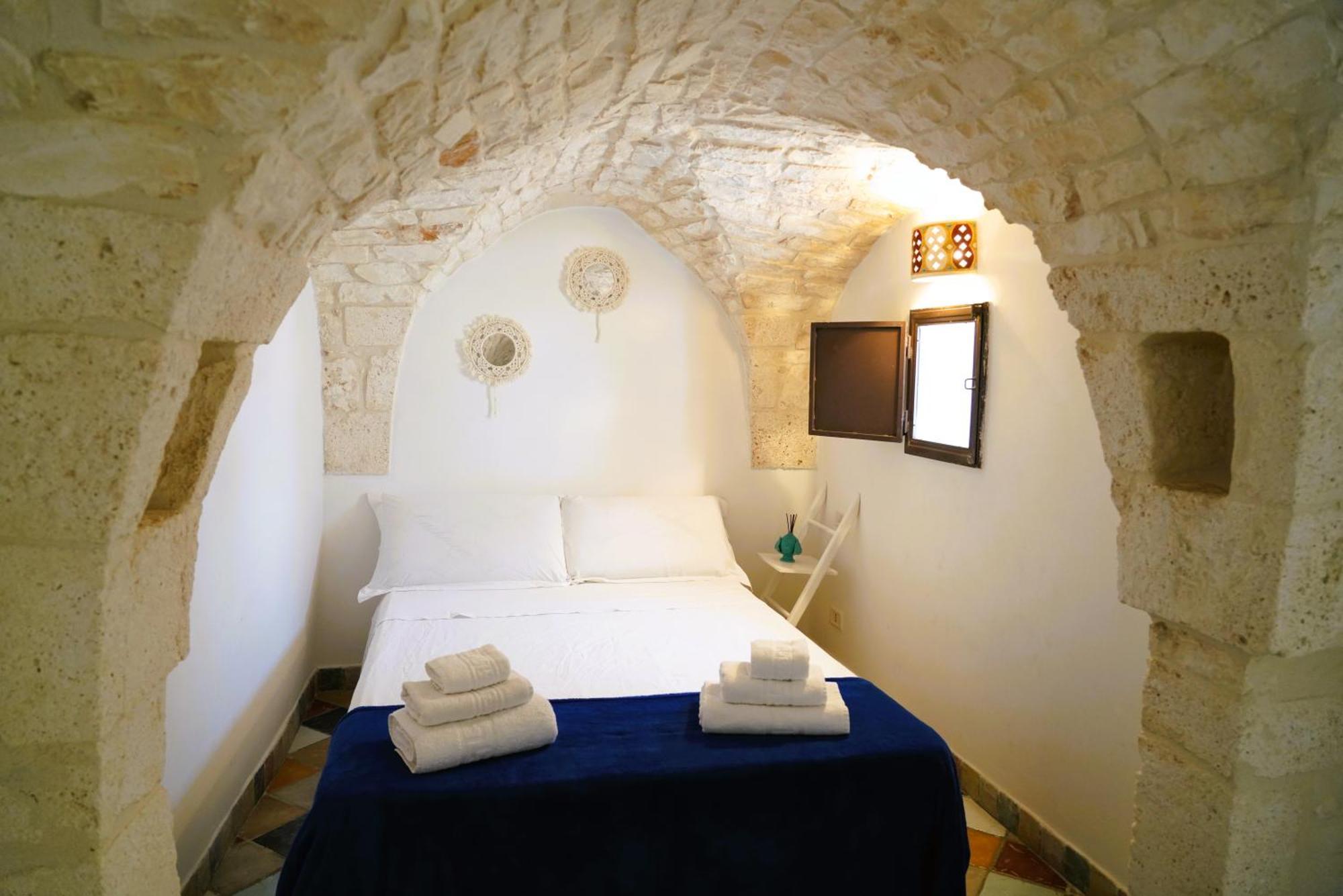 Domus Magistri - A Pochi Passi Dal Centro Storico Ostuni Exterior foto